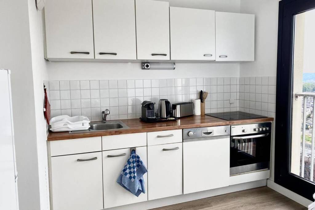 Grand F2 de 47m² au 15ème étage dans une résidence très calme Ruan Exterior foto