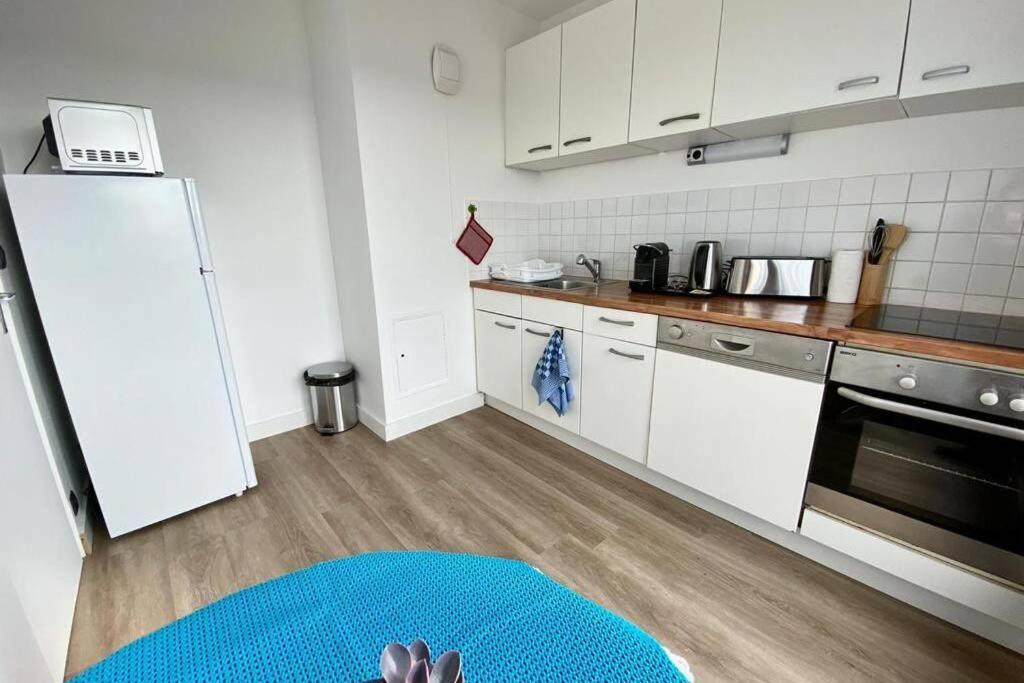 Grand F2 de 47m² au 15ème étage dans une résidence très calme Ruan Exterior foto